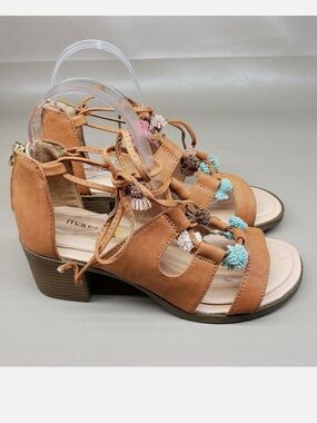 Maurices EMBER Brown ~Lace Up~ Pom Pom Gladiator Sandals!~ Womens Size: 10M